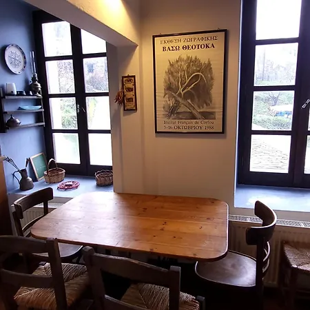 Historic 1903 Mansion With Courtyards & Sea Views Semesterbostad *