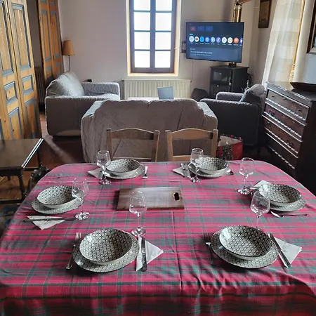 Historic 1903 Mansion With Courtyards & Sea Views *