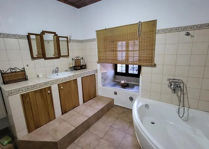 Σπίτι διακοπών Historic 1903 Mansion With Courtyards & Sea Views *